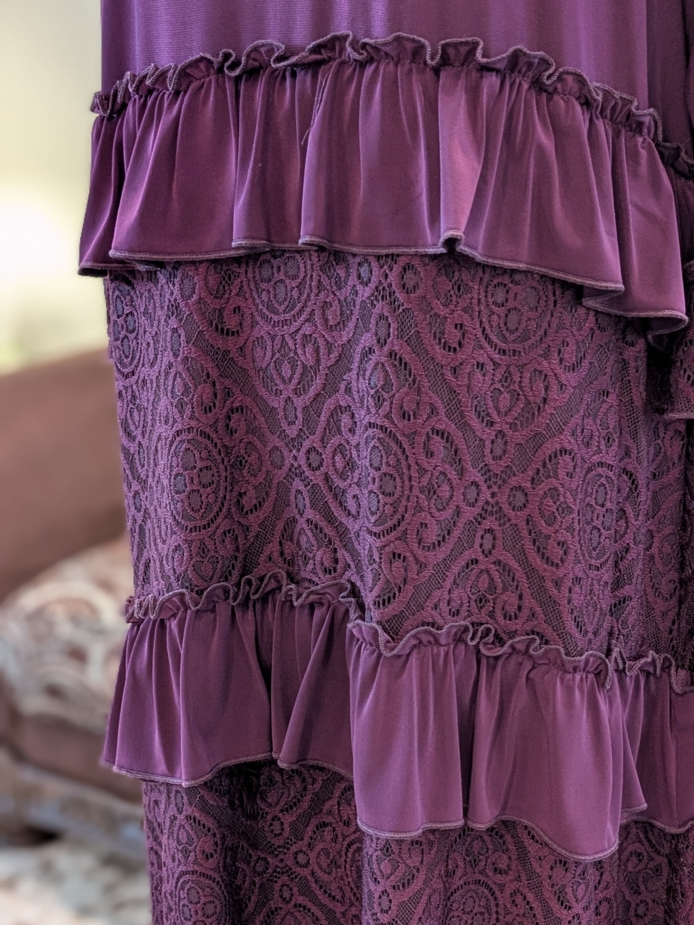 Women's Ruffled Tiered Lace Maxi Dress - Plum - Picture 4 of 5